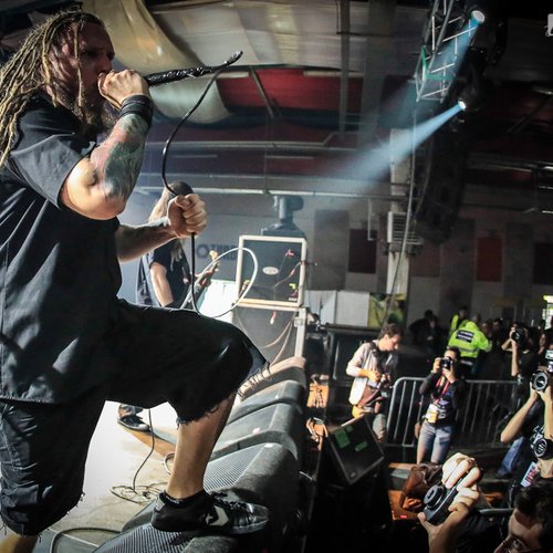 2-decapitated-turbohalle-bucuresti-05