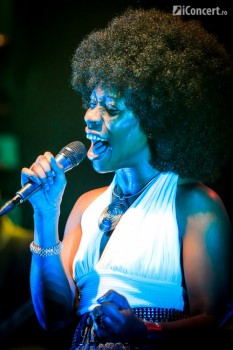 2-iyeoka-the-silver-church-bucuresti-25