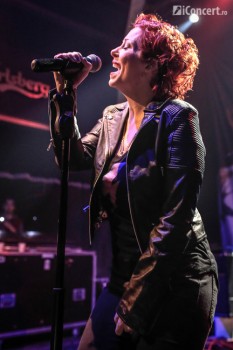 anneke-van-giersbergen-silver-church-bucuresti-2013-01