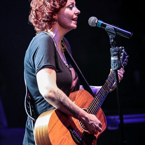 anneke-van-giersbergen-silver-church-bucuresti-2013-28