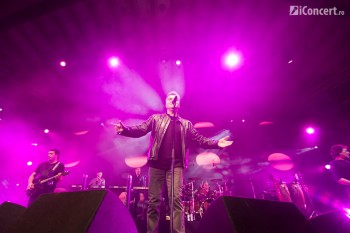 holograf-cat-de-departe-sala-palatului-bucuresti-12