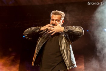 holograf-cat-de-departe-sala-palatului-bucuresti-16