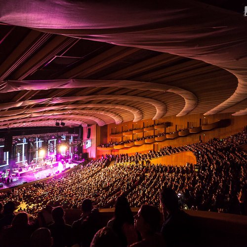 holograf-cat-de-departe-sala-palatului-bucuresti-28