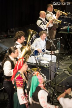 2-goran-bregovic-champagne-for-gypsies-sala-palatului-bucuresti-08