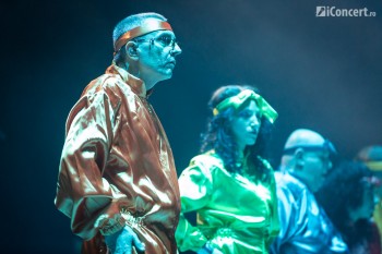 taxi-15-ani-sala-palatului-bucuresti-03