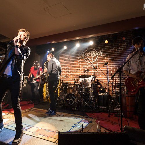 1-les-elephants-bizarres-hard-rock-cafe-bucuresti-05
