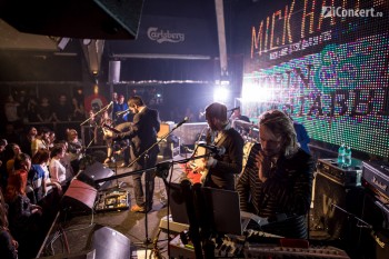 2-robin-and-the-backstabbers-the-silver-church-bucuresti-03