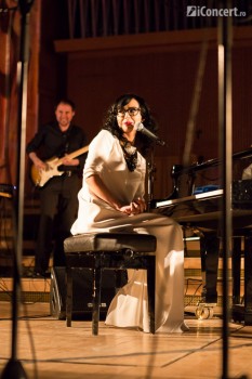 alexandrina-flori-de-spin-sala-radio-bucuresti-07