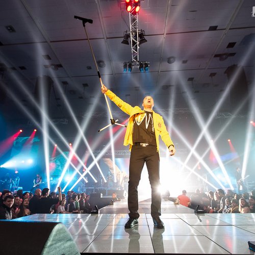 bere-gratis-15-ani-doua-inimi-sala-polivalenta-bucuresti-19