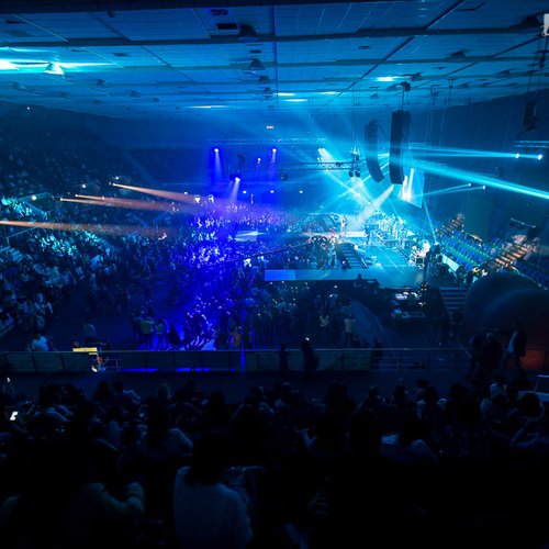 bere-gratis-15-ani-doua-inimi-sala-polivalenta-bucuresti-31