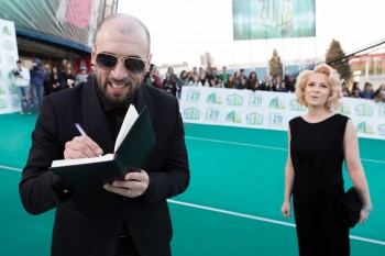 zuma-2014-vedete-covorul-verde-romexpo-bucuresti-49