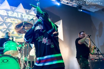 4-dog-eat-dog-colectiv-bucuresti-12