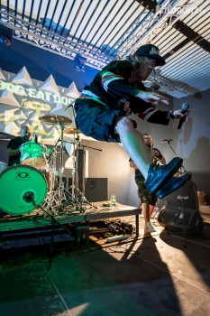 4-dog-eat-dog-colectiv-bucuresti-13