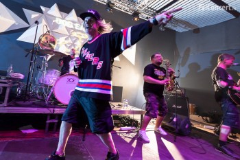 4-dog-eat-dog-colectiv-bucuresti-15