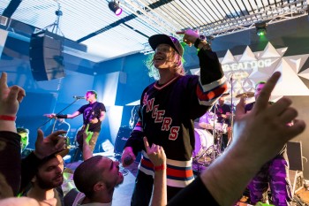 4-dog-eat-dog-colectiv-bucuresti-20