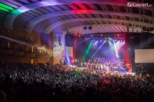 Mii de fani au spus "prezent" la întâlnirea cu Al Bano - Foto: Daniel Robert Dinu / iConcert.ro