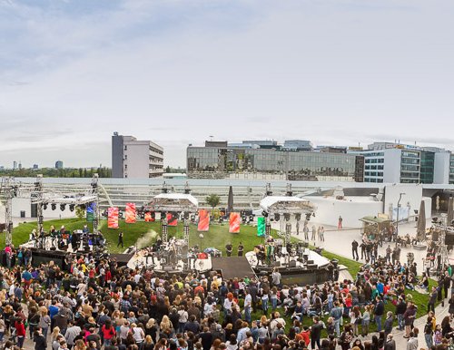 vunk-autoportrete-promenada-mall-bucuresti-02