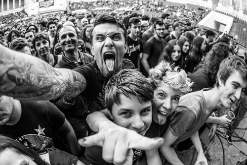 Fanii prezenţii la concertul Slash de la Bucuresti - Foto: Paul Voicu / iConcert.ro
