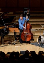 RECENZIE: Brad Mehldau Trio – versiunea tehnică a jazzului, la Sala Radio din Bucureşti
