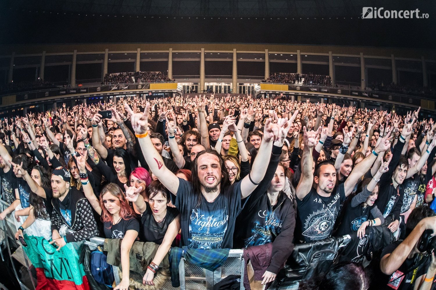 Fanii prezenţi la concertul Nightwish de la Bucureşti - Foto: Paul Voicu / iConcert.ro