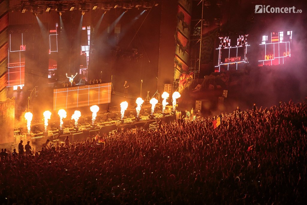 Armin-Van-Buuren-Untold-Festival-2015-Cluj-Napoca-20