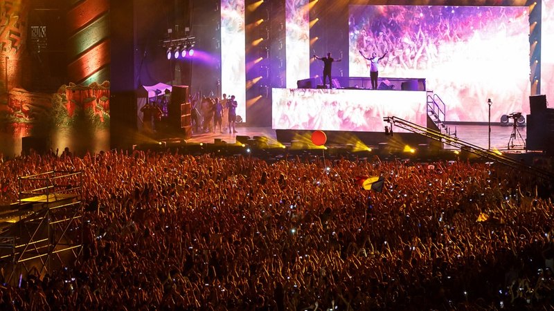 Dimitri-Vegas-Like-Mike-Untold-Festival-2015-Cluj-Napoca-19
