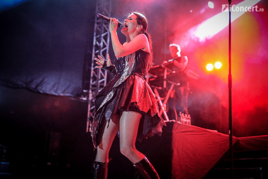 3-within-temptation-artmania-festival-2013-182