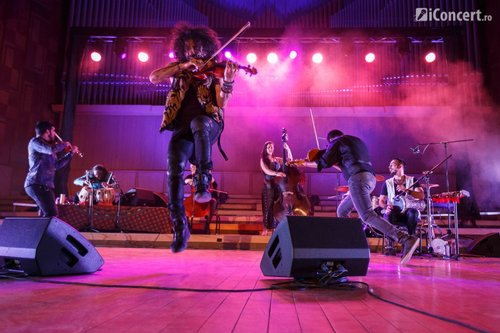 RECENZIE: O călătorie muzicală multiculturală, cu nonconformistul Ara Malikian, la Bucureşti (FOTO)