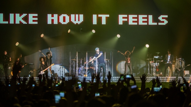 RECENZIE: Enrique Iglesias la București, muzică latino și dans în fața a 9.000 de fani (FOTO)
