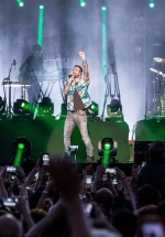 RECENZIE: „Jungla” muzicală a celor de la Maroon 5 s-a dezlănţuit la Bucureşti (FOTO)