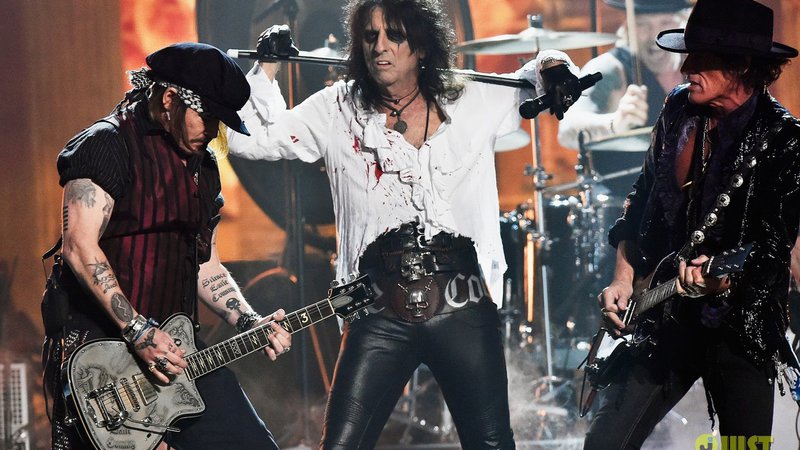 The-Hollywood-Vampires-2016