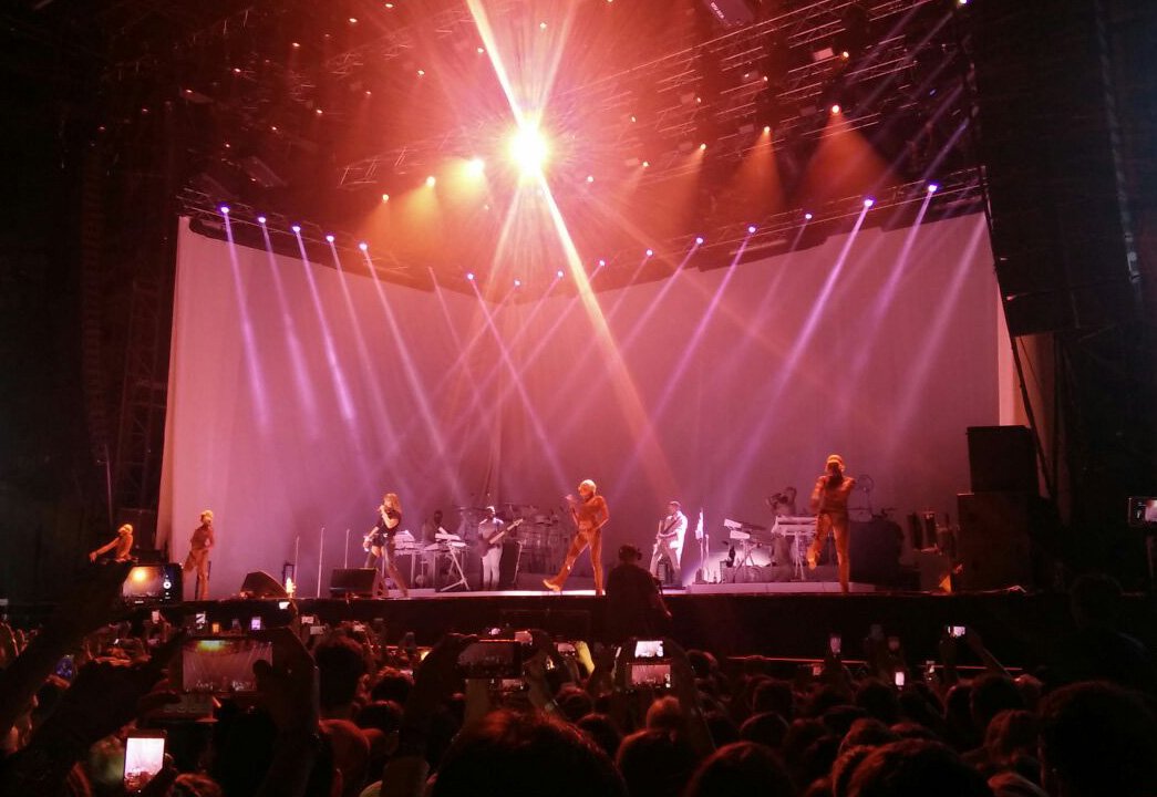 Rihanna-concert-Bucuresti-2016