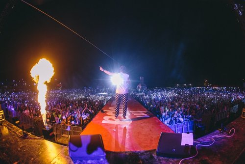 RECENZIE: Artiştii momentului, în faţa a peste 200.000 de fani, la Europa FM Live pe Plajă 2016 (POZE)
