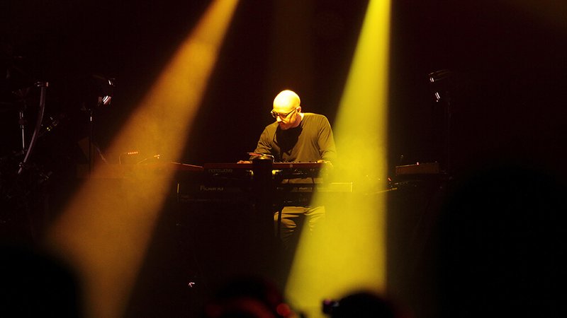 schiller_live