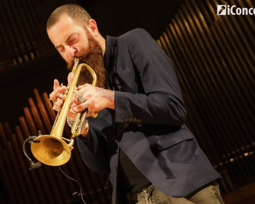 Pătrunderea în linişte – Avishai Cohen pe scena Sălii Radio din Bucureşti (FOTO)