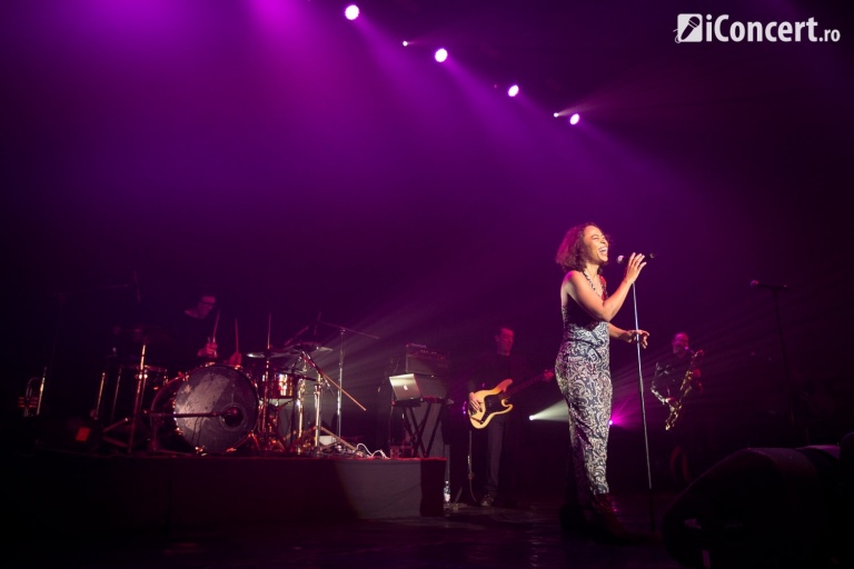 De-Phazz au adus chef de dans, bună dispoziţie şi mult jazz în concertul de la Bucureşti (FOTO)