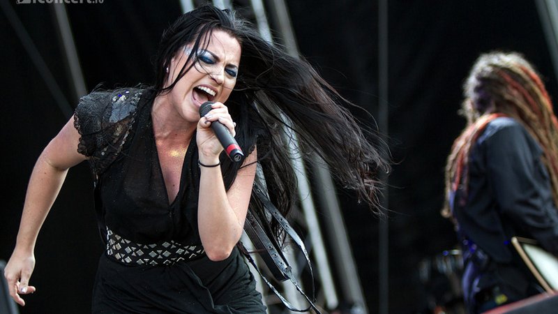 4-evanescence-greenfest-2012-bucuresti-12