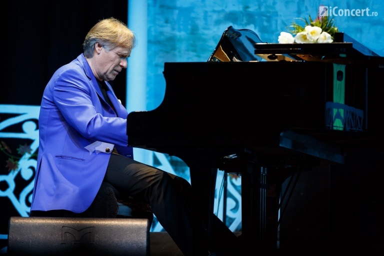 Richard Clayderman, 5 concerte dedicate  Zilei Femeii, în martie 2017