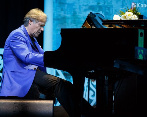 Richard Clayderman, 5 concerte dedicate  Zilei Femeii, în martie 2017