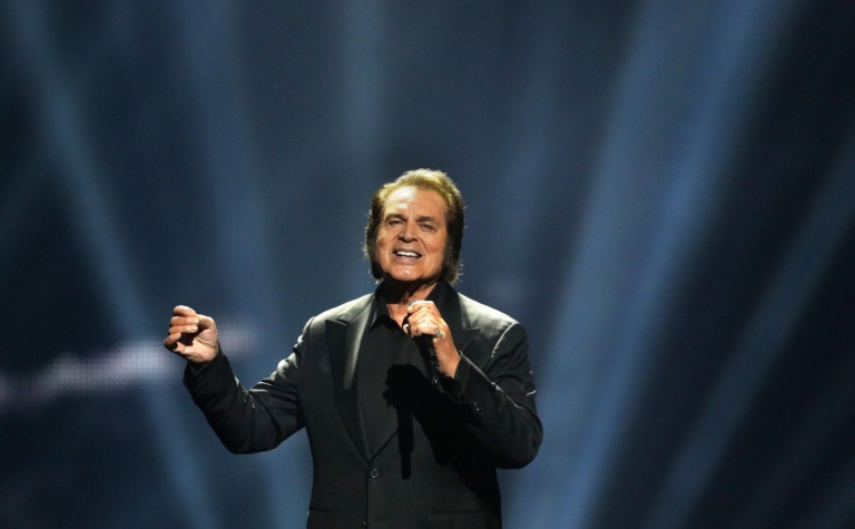 Engelbert Humperdinck revine în România cu un concert aniversar, în iunie 2017