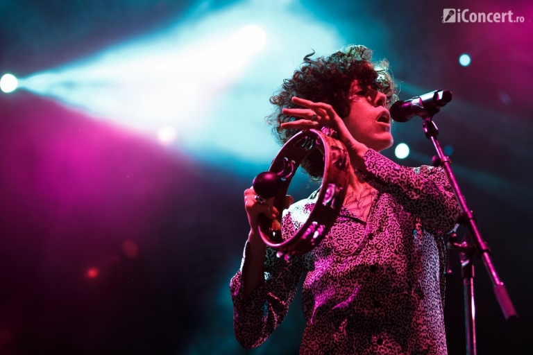 LP, în deschiderea concertului Kings of Leon de la Bucureşti