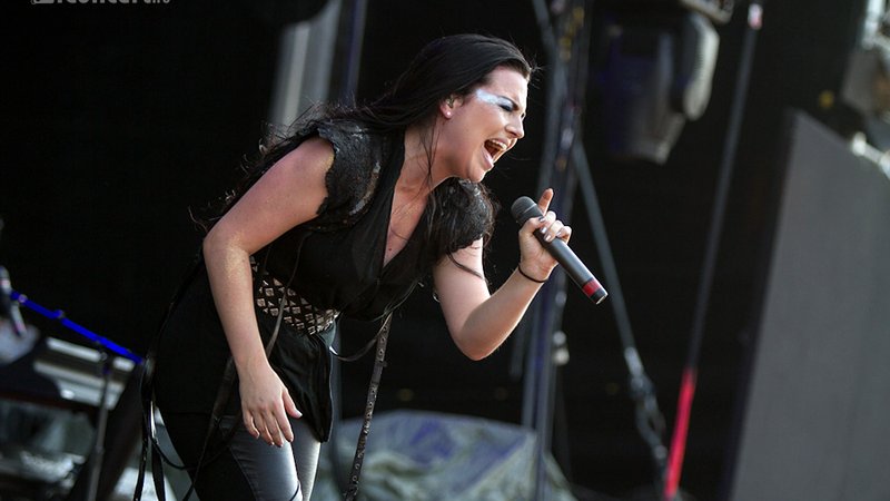 4-evanescence-greenfest-2012-bucuresti-18