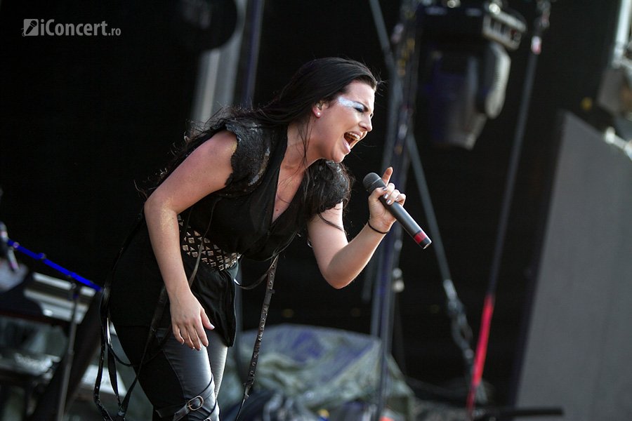 4-evanescence-greenfest-2012-bucuresti-18