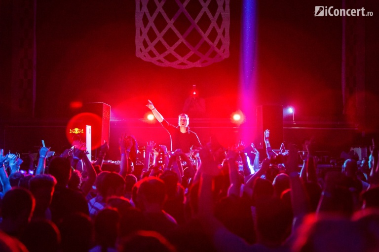 FOTO: Paul van Dyk în Kristal Club din Bucureşti