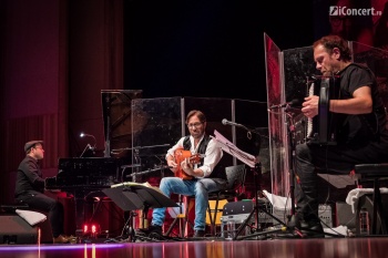 RECENZIE: Despre măiestrie muzicală şi jazz-fusion de calitate cu Al Di Meola la Bucureşti (FOTO)