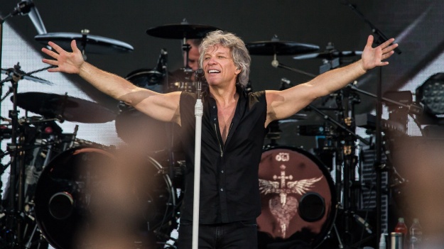 FOTO: Bon Jovi în Piaţa Constituţiei din Bucureşti
