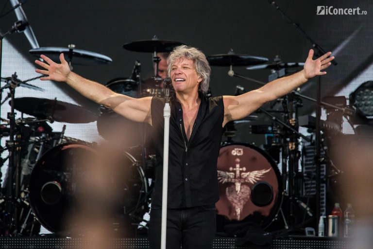 FOTO: Bon Jovi în Piaţa Constituţiei din Bucureşti