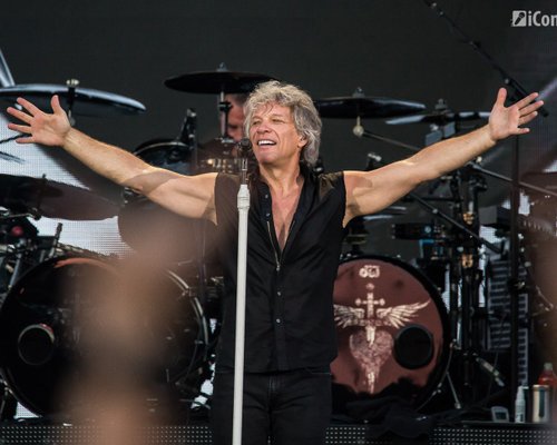 FOTO: Bon Jovi în Piaţa Constituţiei din Bucureşti