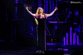 RECENZIE: Regal muzical, plin de eleganţă şi fineţe, cu Sarah Brightman la Sala Palatului (FOTO)