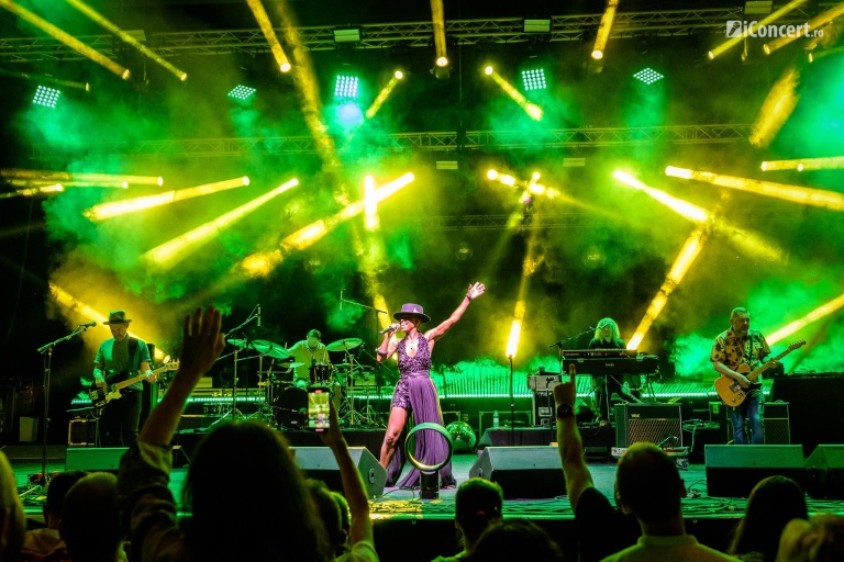 FOTO: Morcheeba la Arenele Romane din București